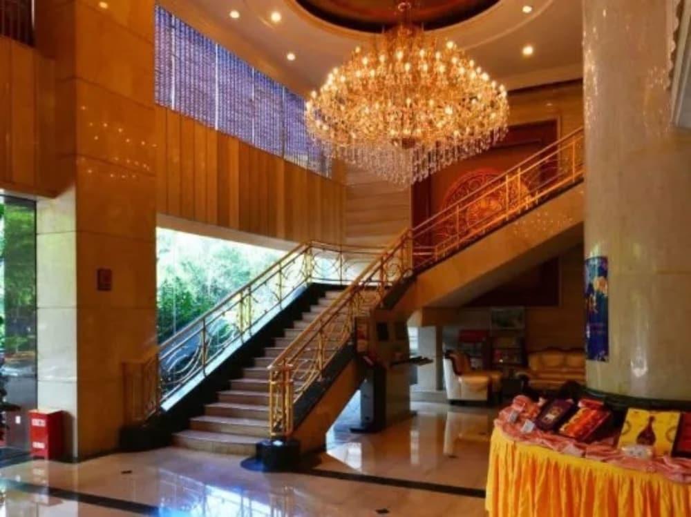 Sunshine Holiday Hotel Fuzhou Fuzhou  Esterno foto